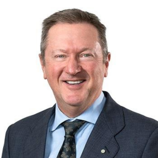 Michael Pennell headshot
