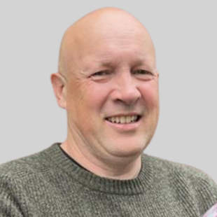 Roger Wallace headshot